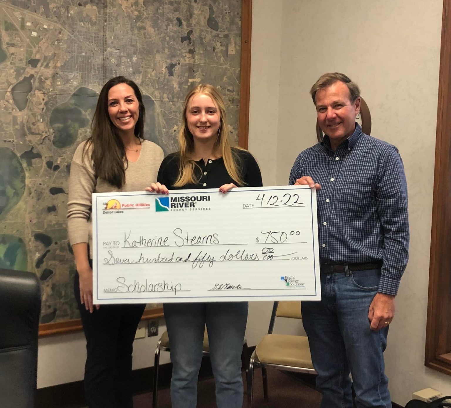 Detroit Lakes High School Student Given 750 Scholarship From DLPU 